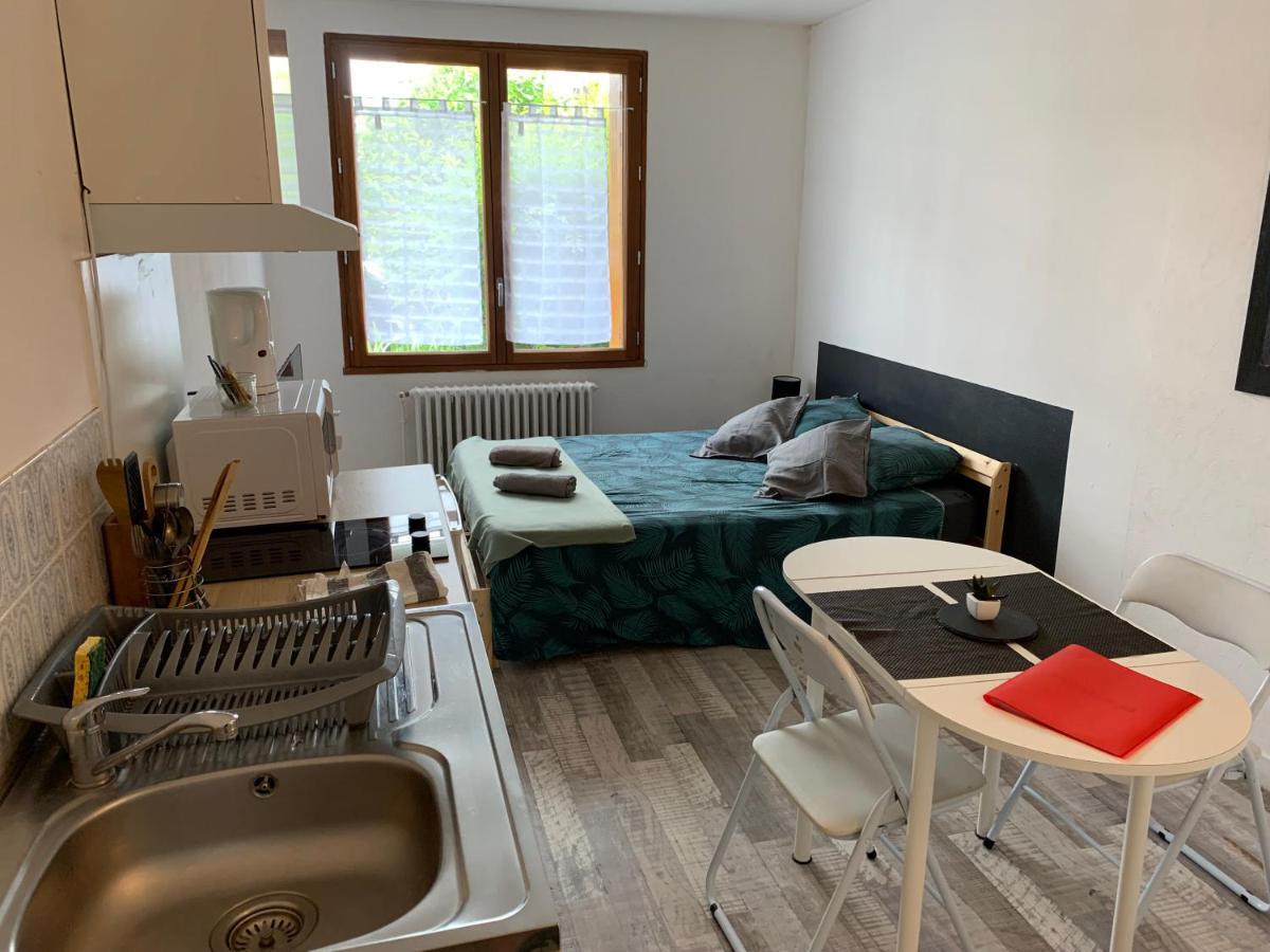 Studio 30 - Residence Beausejour - Fibre Wi Fi - Proche Centre Ville 特鲁瓦 外观 照片